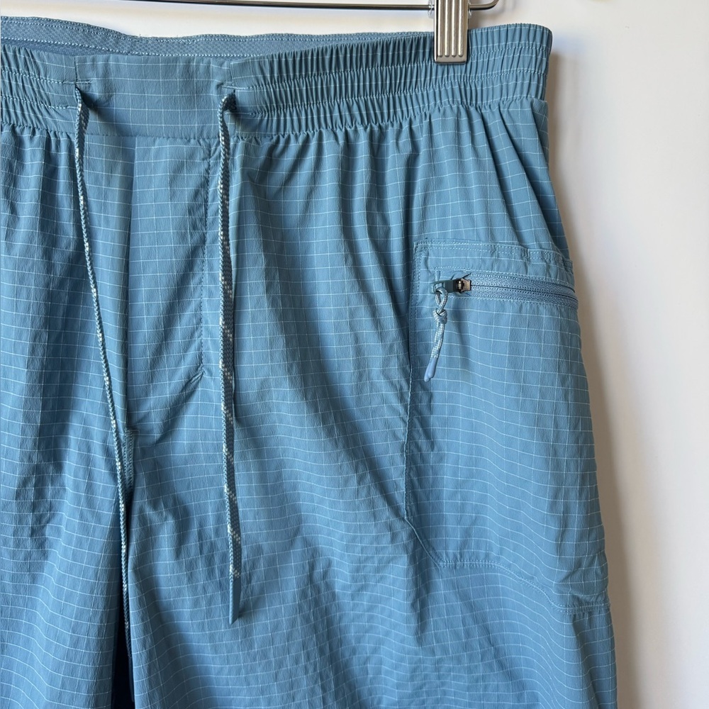 Lululemon Hike to Swim Ripstop Shorts 8” Large - Picture 3 of 10